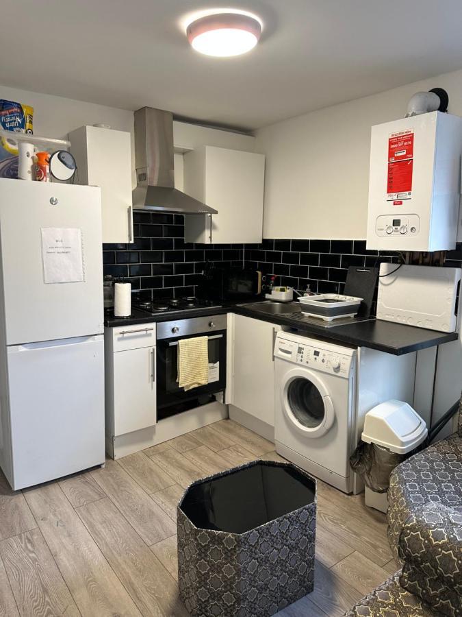 Beautiful Hoe Street First Floor One Bedroom Apartment B Walthamstow London Ngoại thất bức ảnh