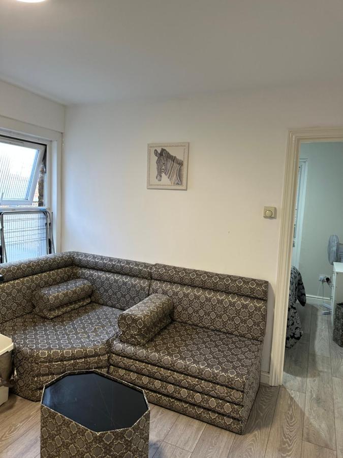 Beautiful Hoe Street First Floor One Bedroom Apartment B Walthamstow London Ngoại thất bức ảnh